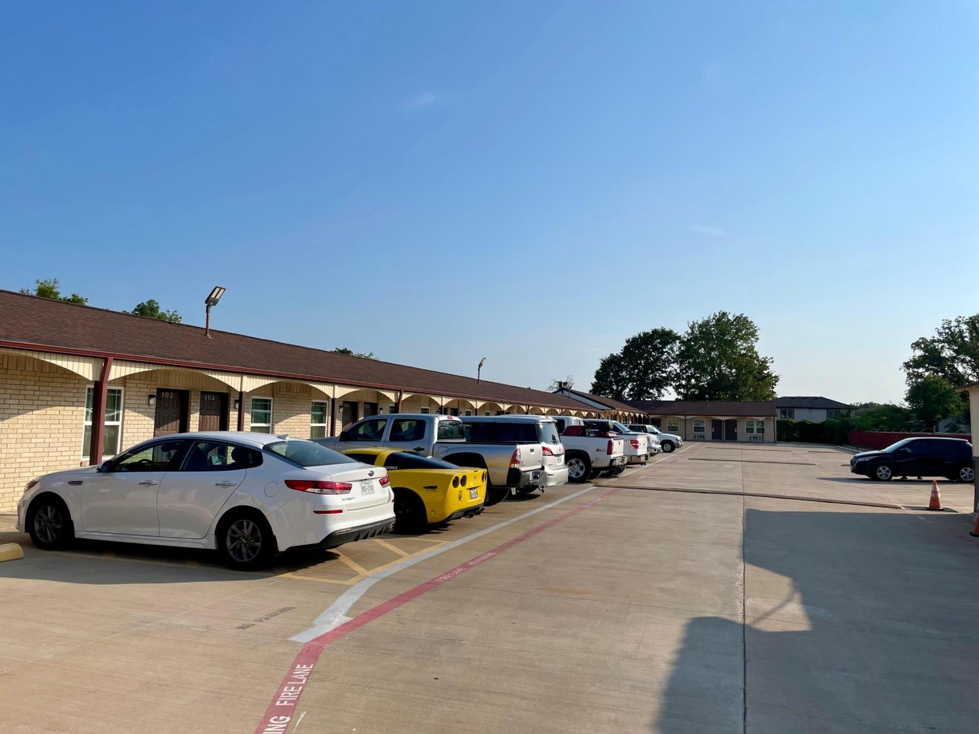 Ankur Inn Motel Dallas Exterior photo